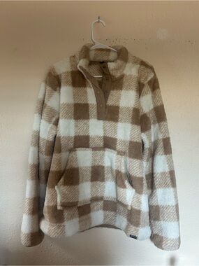 Tan/White Fleece Pullover